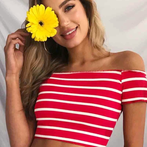 Off Shoulder Crop Top Red White NWT - Picture 3 of 8